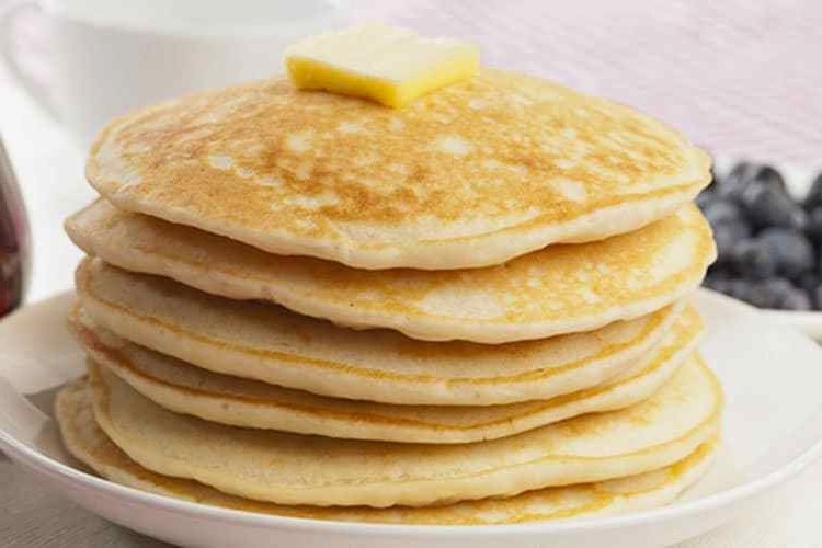 Fluffy keto pancakes