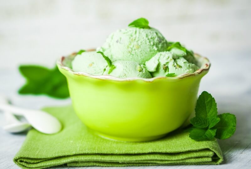 green apples frozen yoghurt ice cream